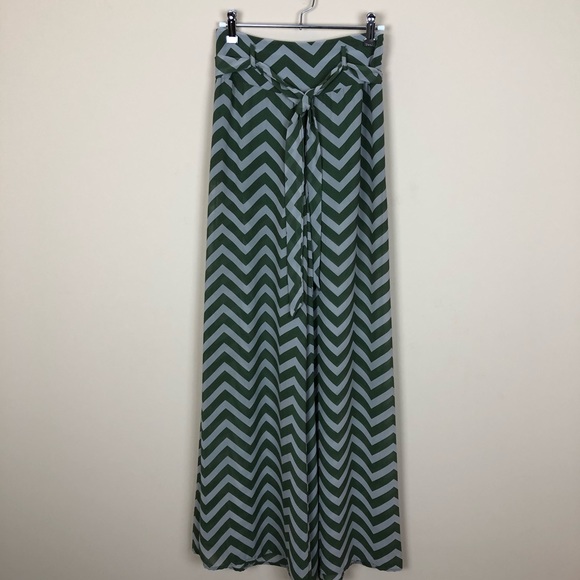 NWOT - HeartSoul Green and Cream Chevron Sheer Wide Leg Pa… - Picture 1 of 8
